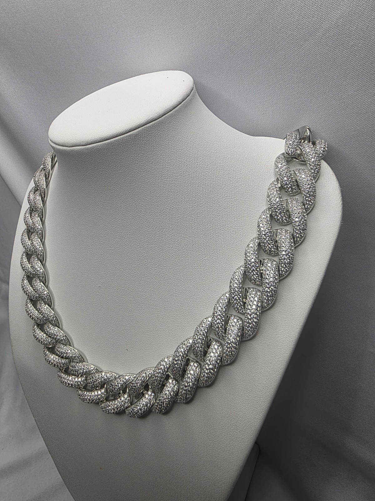 22″ VVS Moissanite Cuban Link Chain 925 Sterling Silver Iced Out Necklace