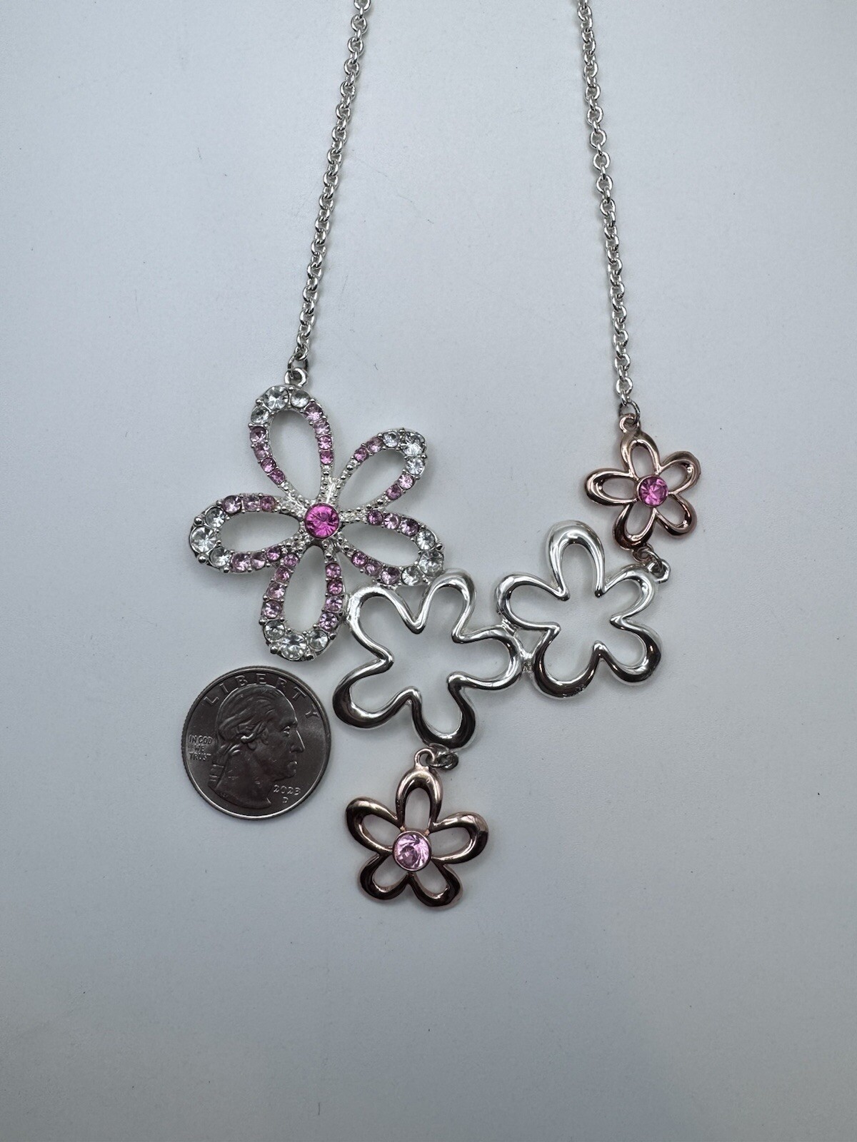 SAQ Silver And Copper Tone Flowers Designed Whit Rhinestone- Cute Necklace