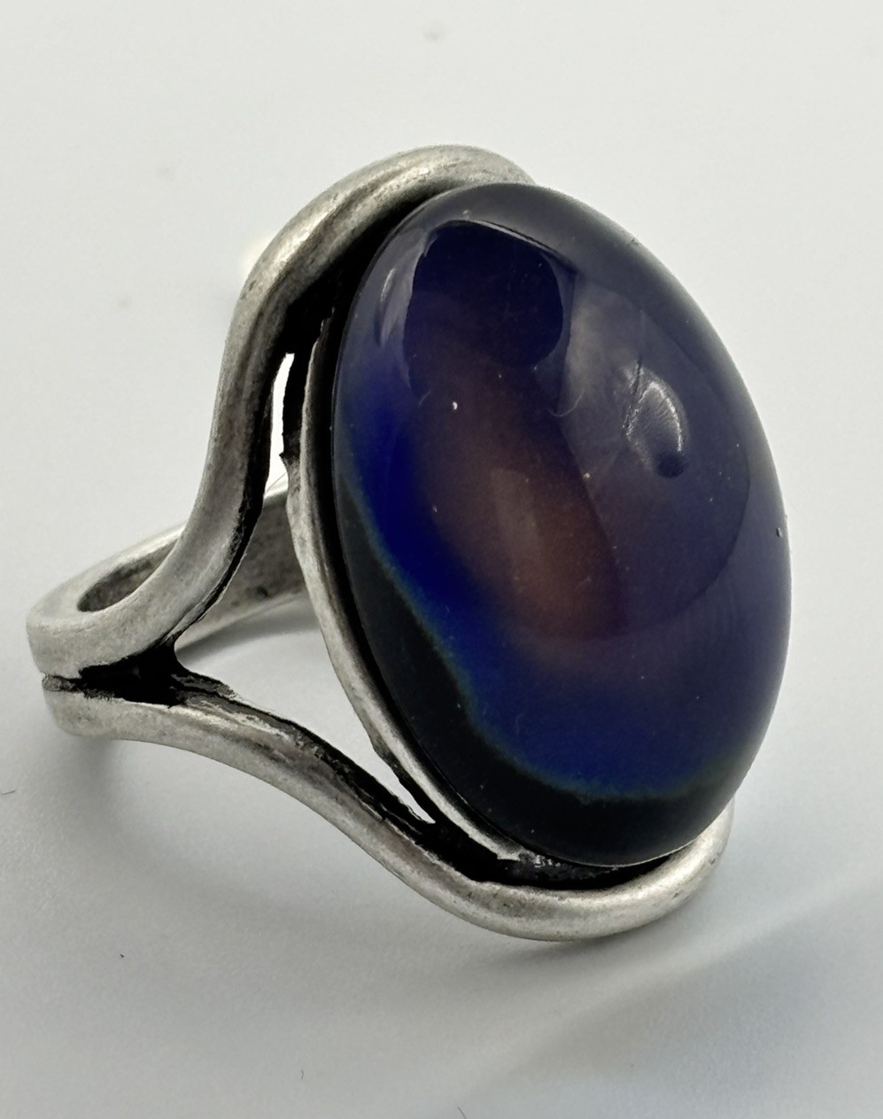 MOJO JEWELRY Antique Sterling Silver Plating Oval Stone Mood Ring Size 8