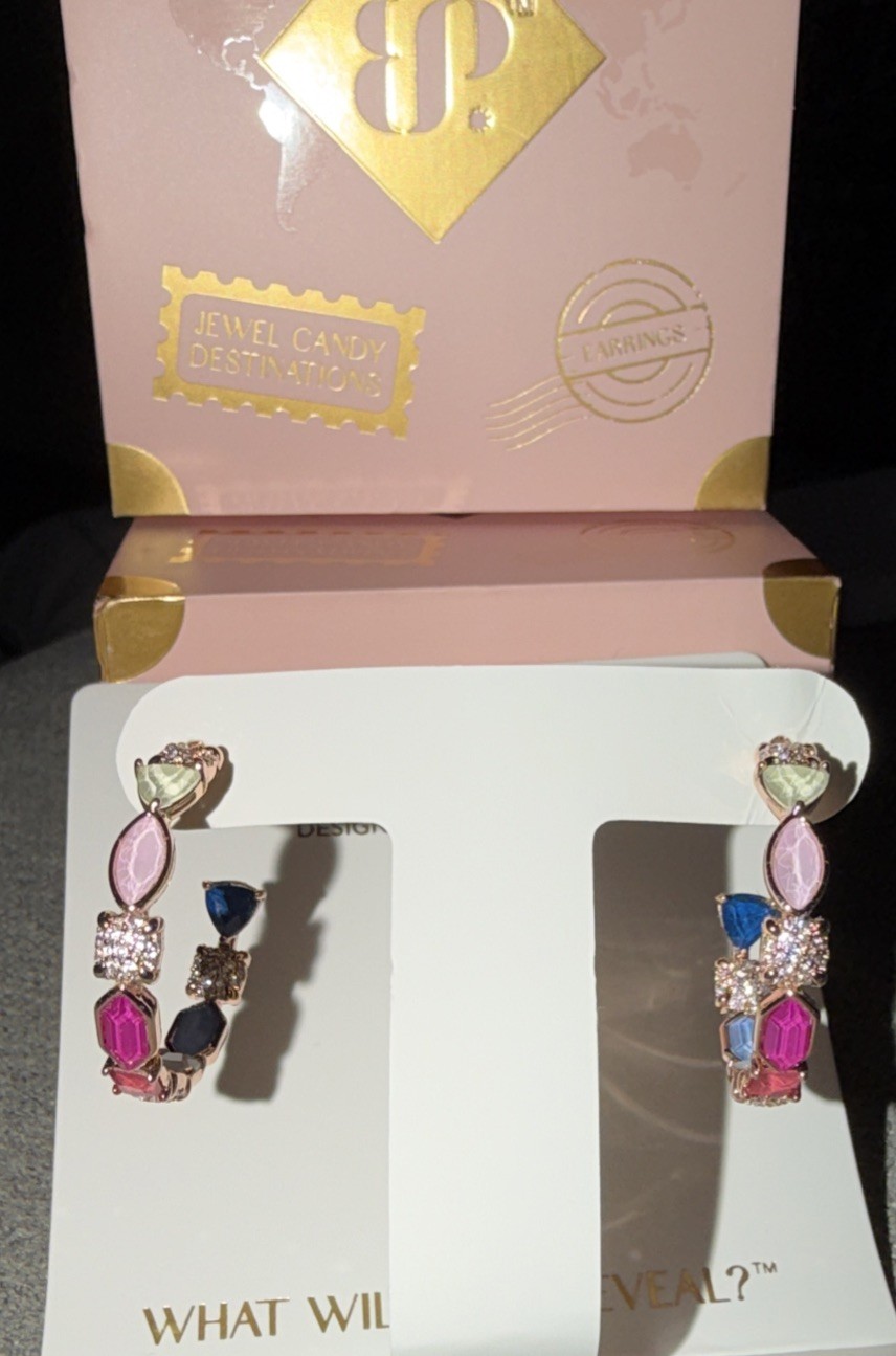 Jewel Candy Earrings ER38632 “Her World Tour” Color: Tokyo Pop on Rose Good