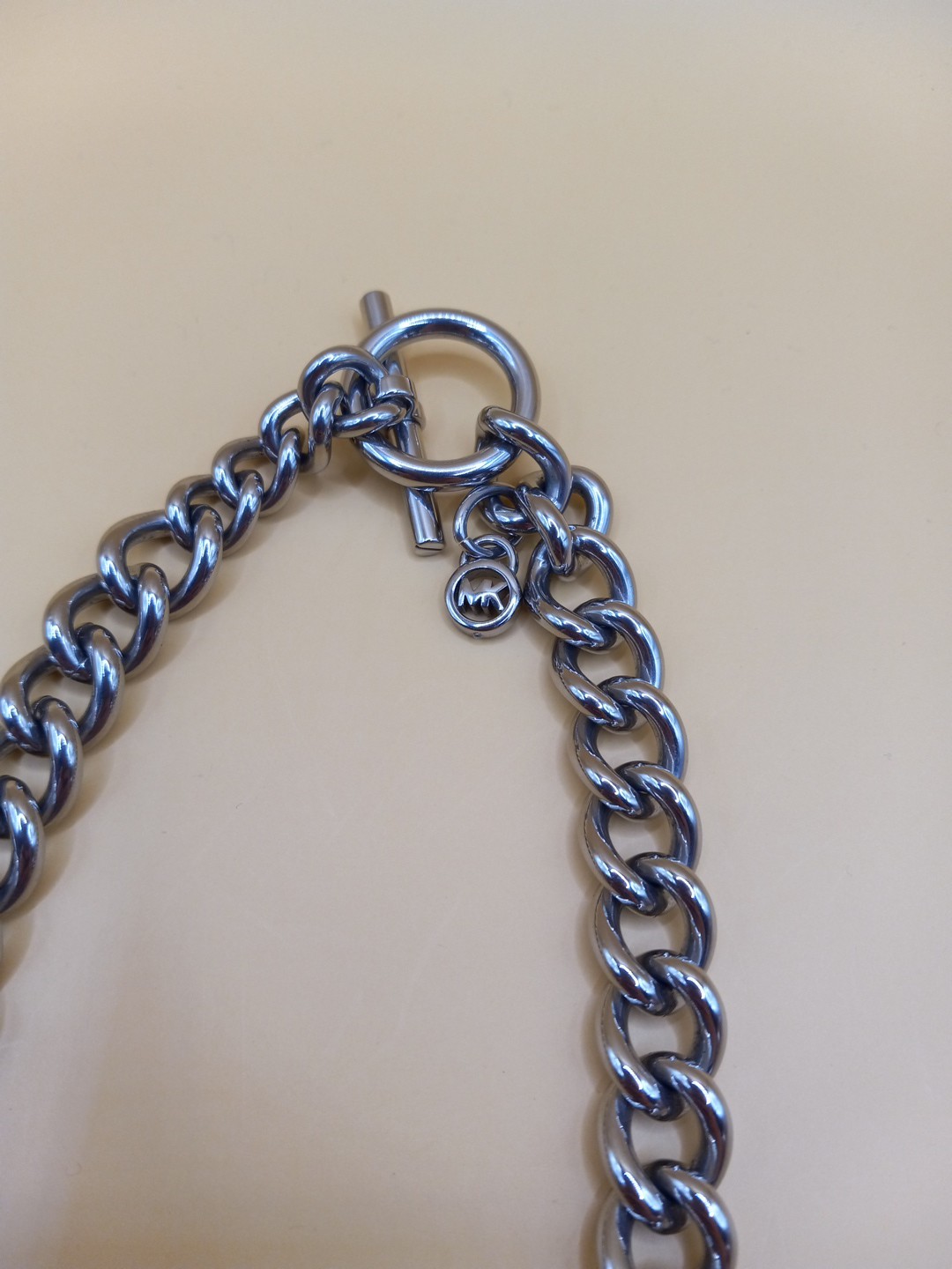 Michael Kor Silver Tone Chunky Collar Reversible Necklace 18in