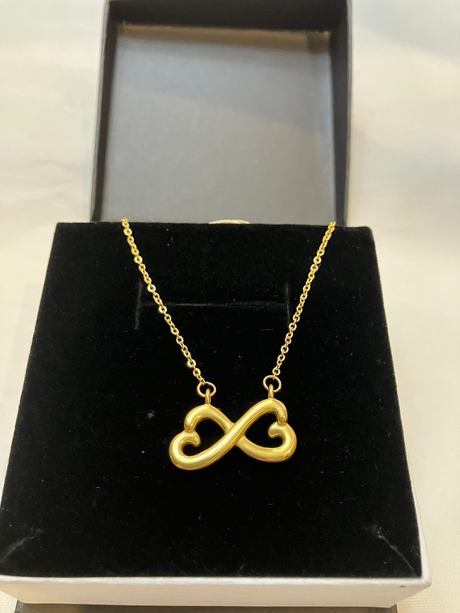 Wife Daughter Mom Jewelry 18k Yellow Gold Plated Eternal Love Necklace Brand NEW