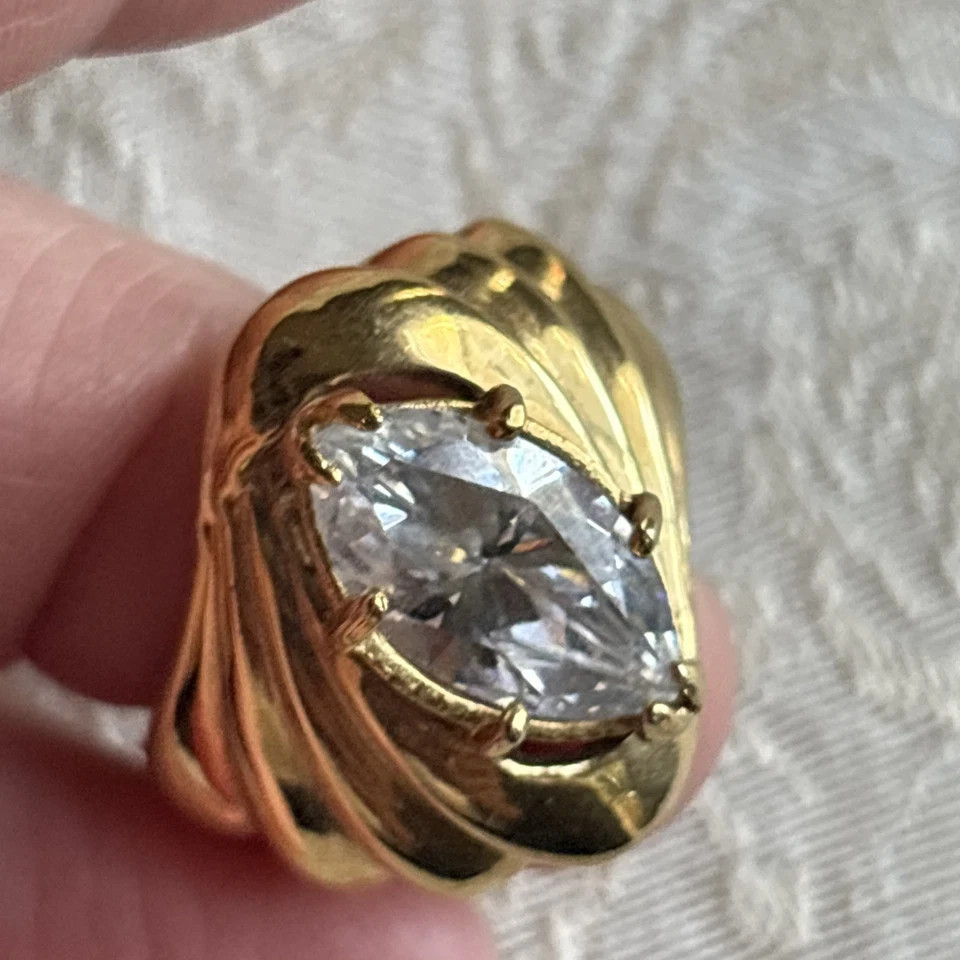 Park Lane HOSTESS MARQUIS RING – Sparkling CLEAR CZ set in 18K Gold PL – SZ 8