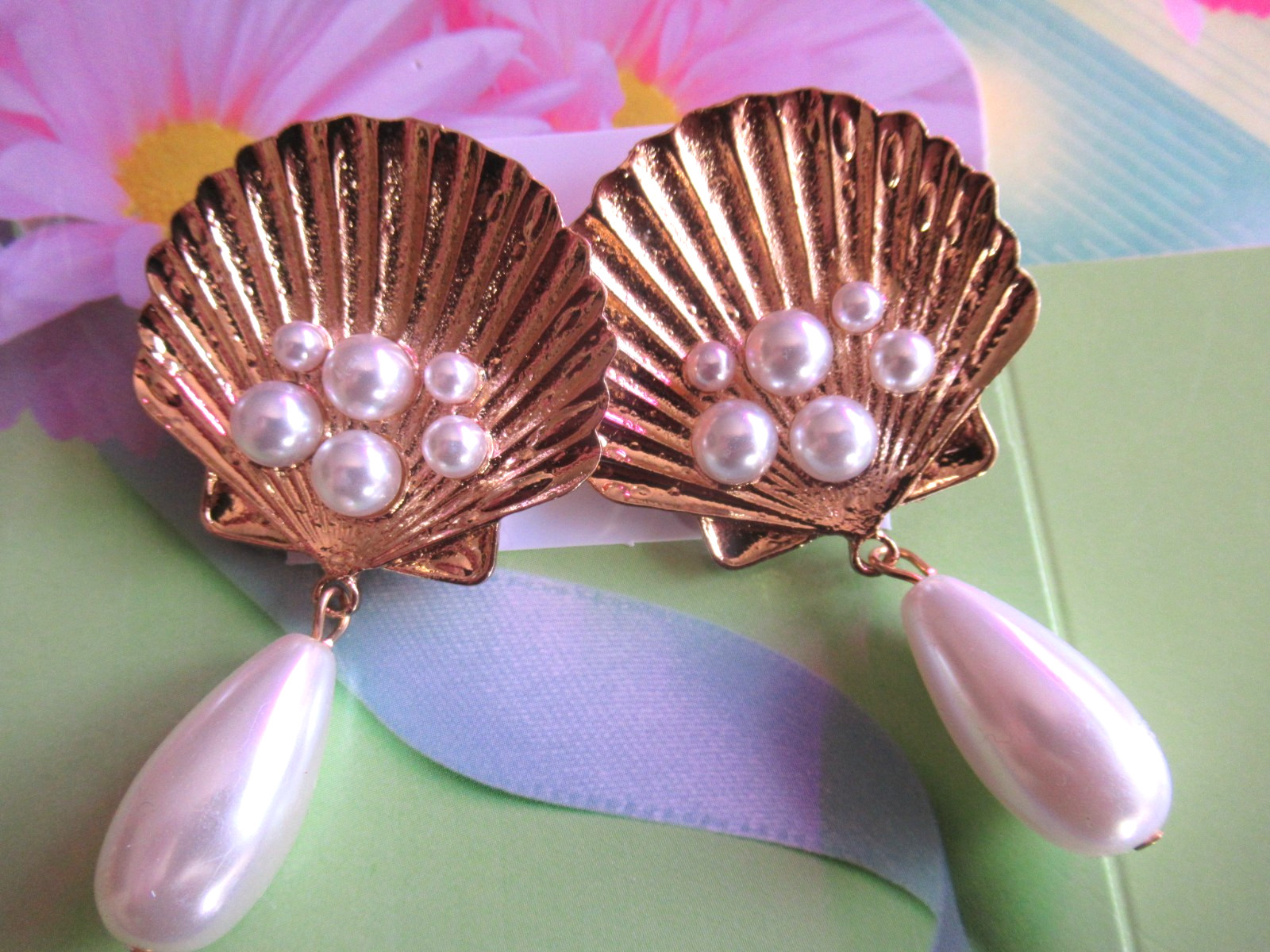 Beautiful Seashell Golden Scallop or Spiral Earrings Statement Dangle Earrings N