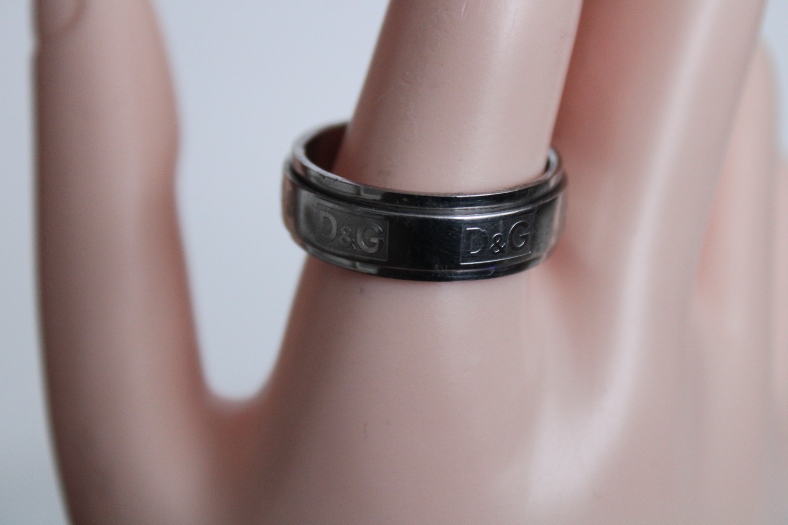 Designer D & G Dolce & Gabbana Unisex Adult Spinner Ring Band, S: 12.5