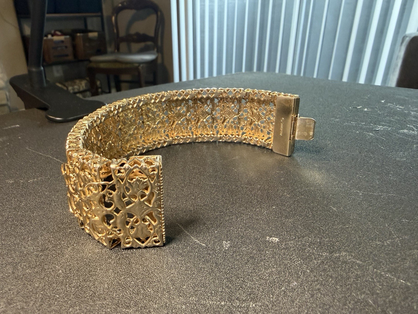 Sarah Coventry Gold Tone Wide Filigree Cuff Bracelet Box Closure Metal No Stone