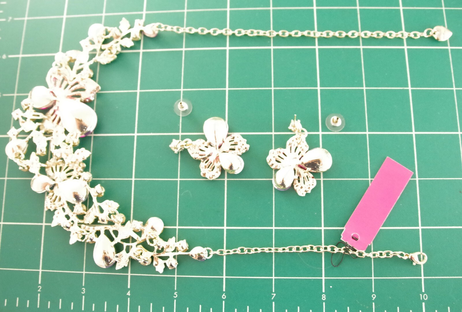 BETSEY JOHNSON MULTICOLOR CRYSTAL FLORAL NECKLACE FLOWER DROP DANGLE EARINGS SET