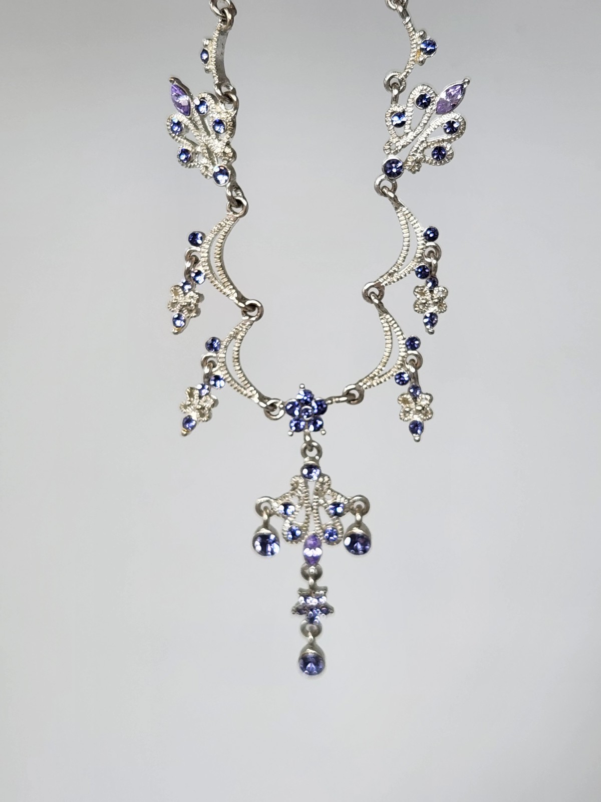 Purple Crystal Rhinestone Y-Drop Scalloped Necklace Silver Tone Fringe Dangle