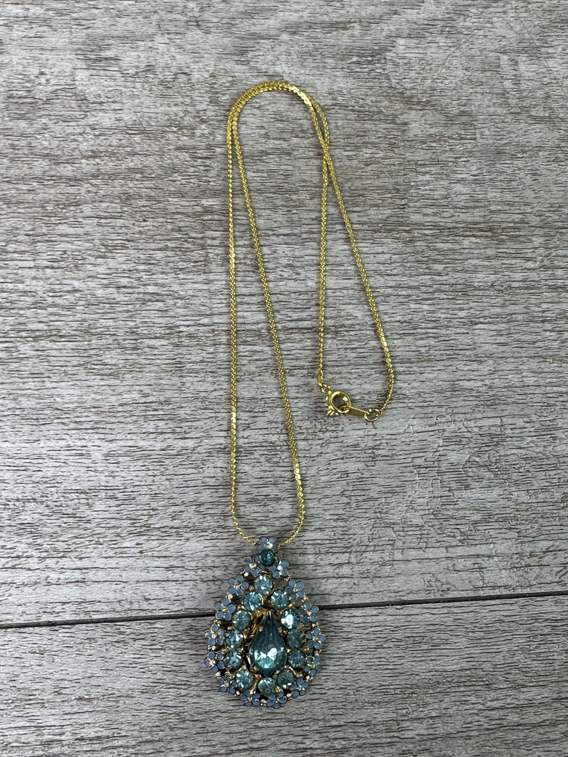 Gold Tone Aqua Blue Rhinestone Teardrop Pendant Necklace 17in Vintage Style