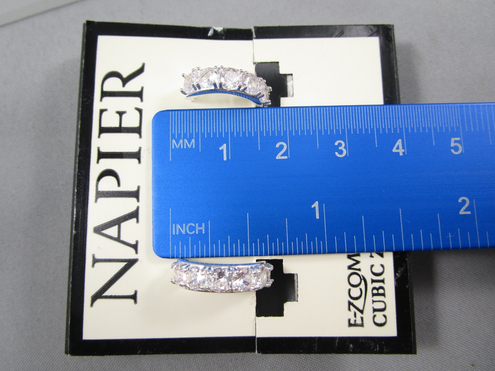 NWT NAPIER 5/8″ Silver Tone Hoop Cubic Zirconia Design Clip on Earrings 172N