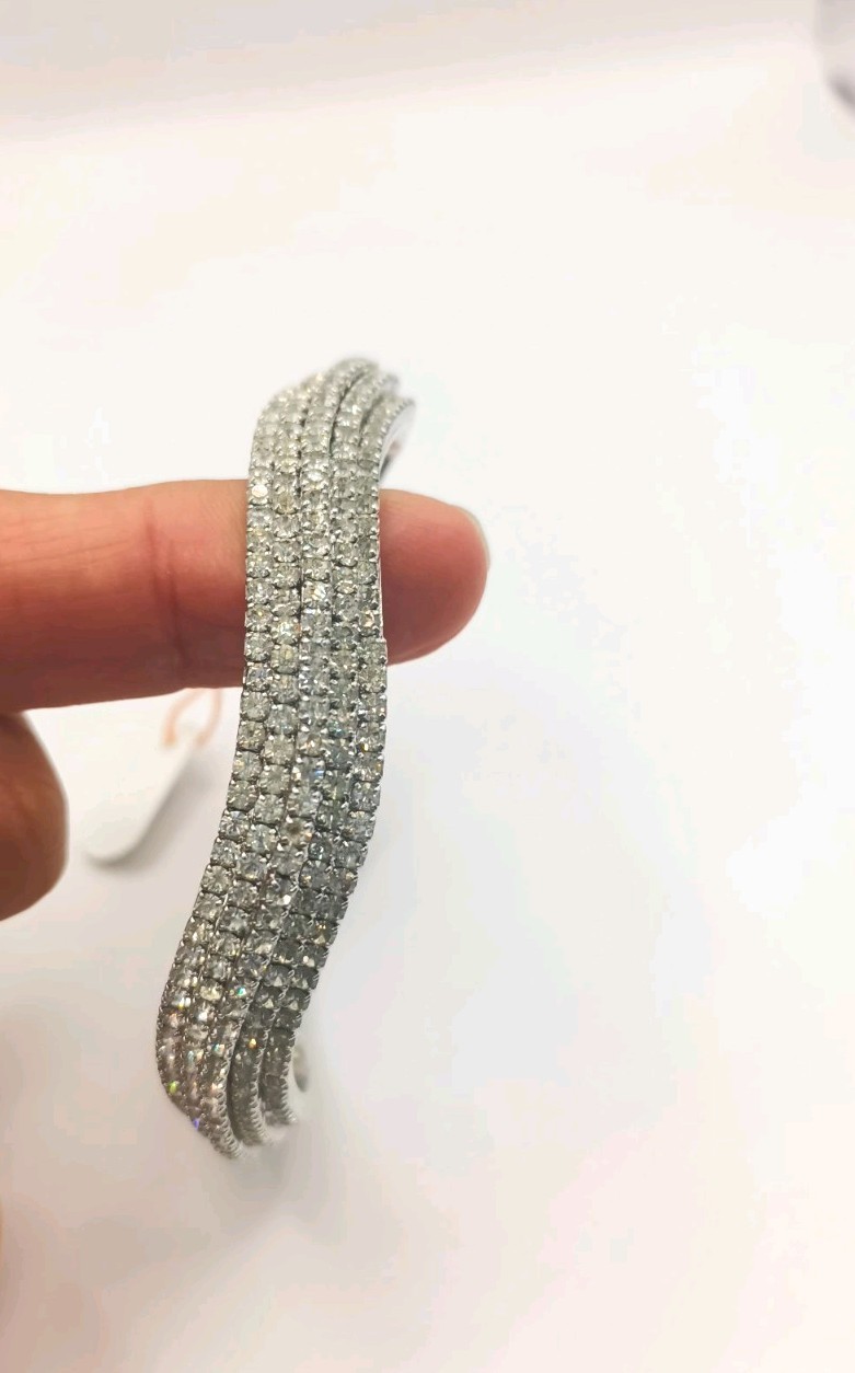 Silver Colour Crystal Rhinestone Bracelet Wedding Bridal Jewellery. size 2.6.