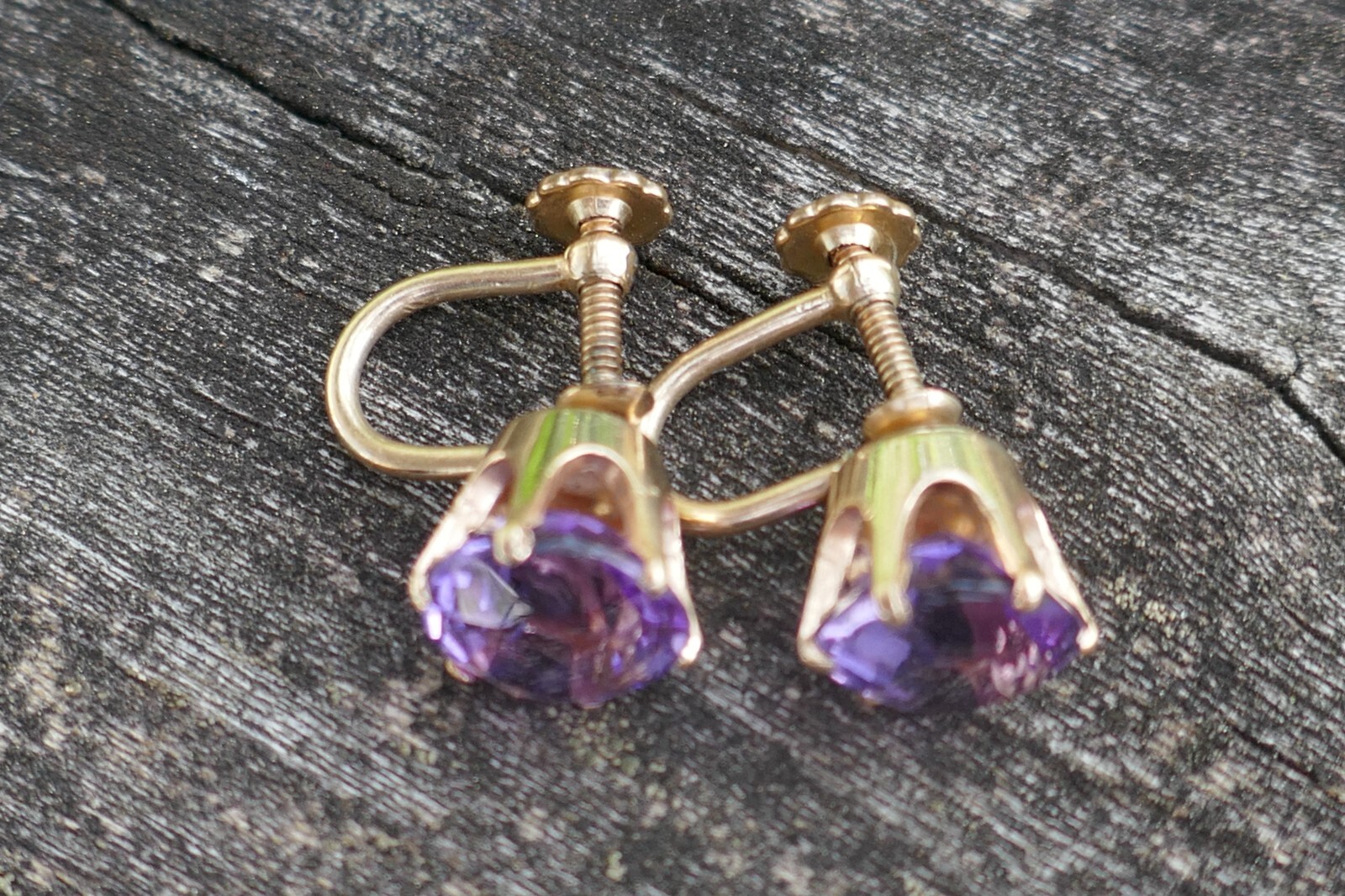 Vintage 12k Yellow Gold Filled & 9.1mm Amethyst Screw Back Earrings