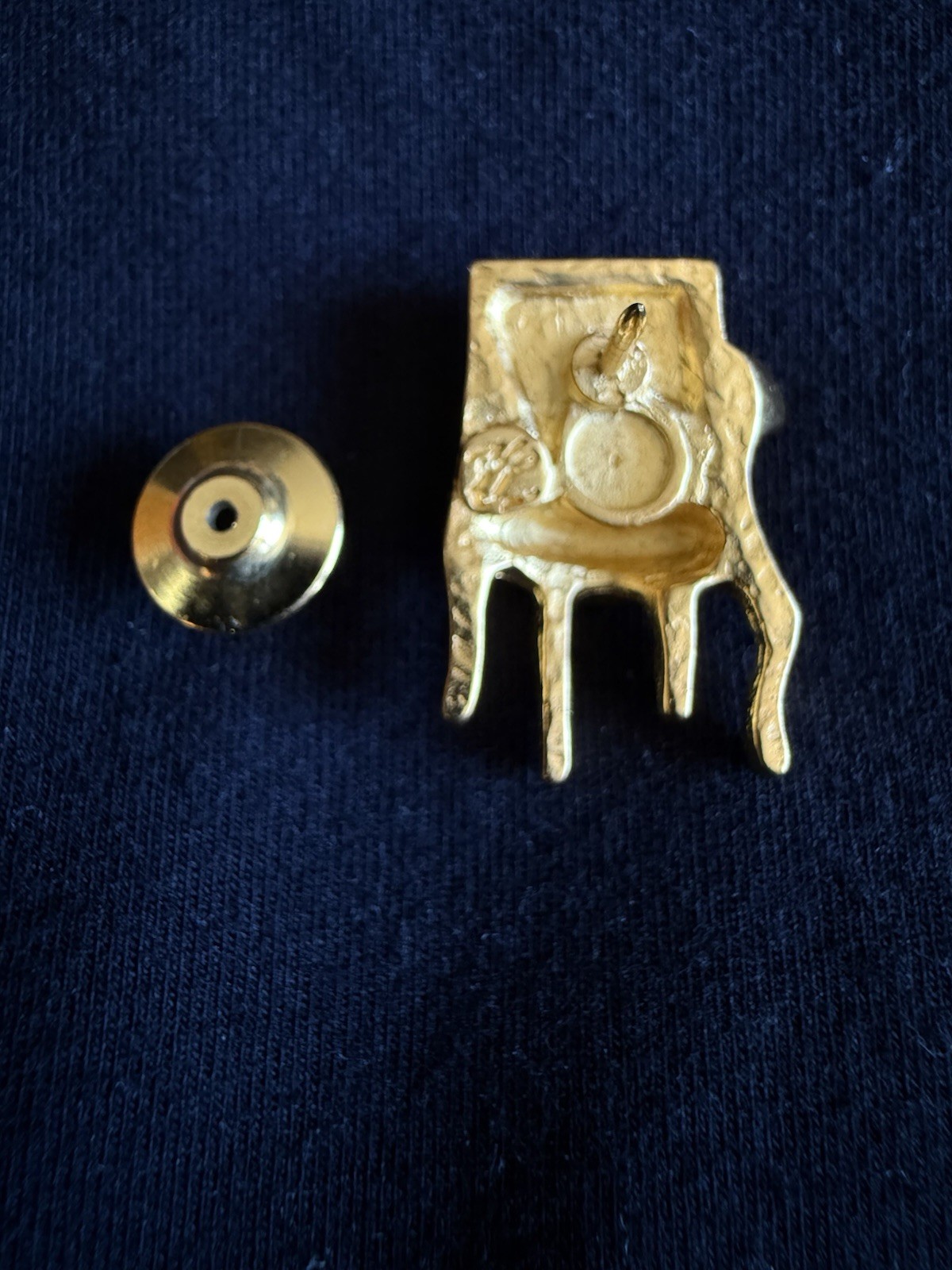 KARL LAGERFELD – VINTAGE MID 80’s – LOUIS XVI CHAIR PIN – VELVET BAG