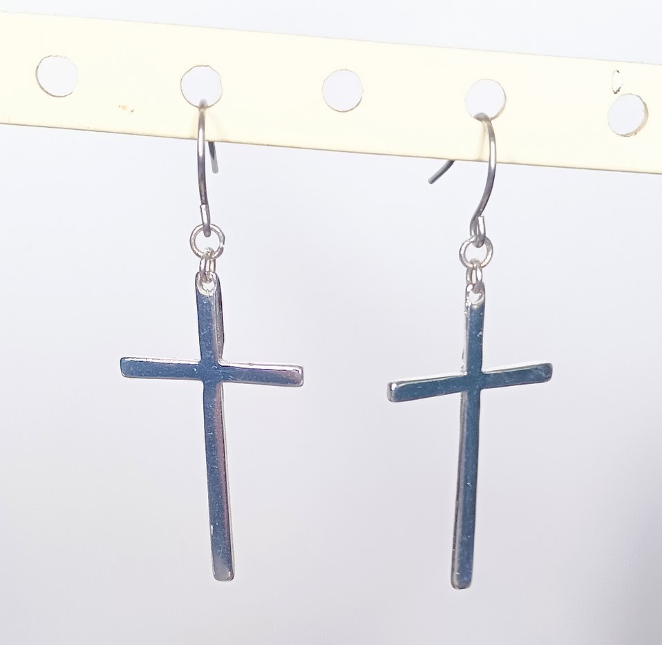 Fashion Earrings in various styles Cross, Goth, Pearl-shape and Dangles