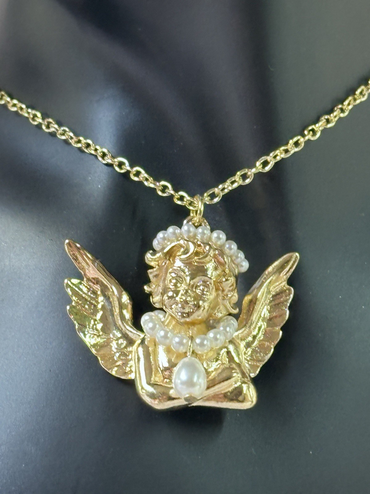 Gold Tone Angel Charm Pendant Necklace Metal Cable Chain Religious Theme