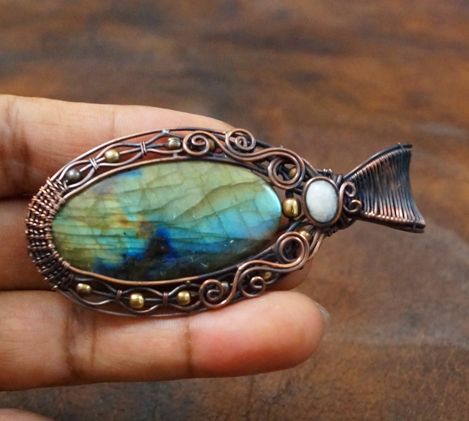 Green flash Labradorite Copper Wire Wrapped Pendant Handmade Gift Jewelry (PD-86