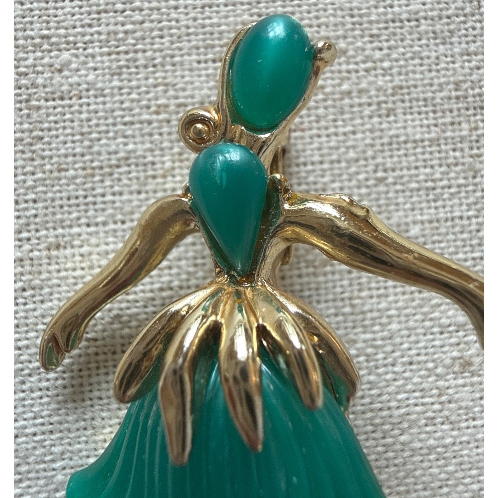 Vintage Trifari ?unsigned Ballerina Brooch teal Green Dancer Costume Jewelry