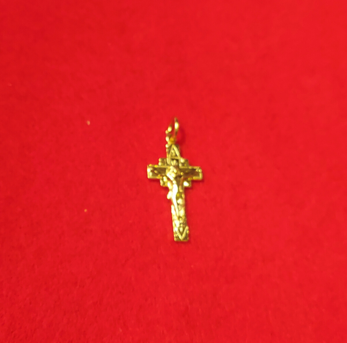 14KT GOLD PLATED CROSS JESUS CRUCIFIX CHARM WITH 18 INCH ROPE NECKLACE- 1613