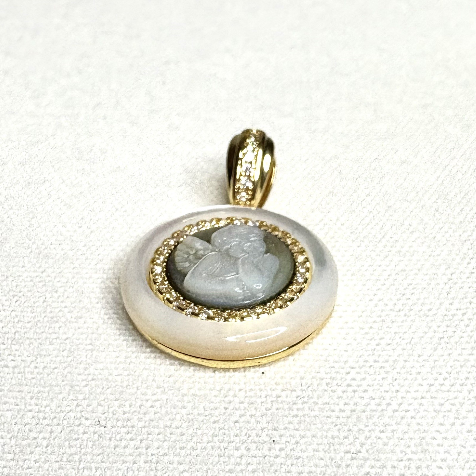 Angel Cameo Mother-of-Pearl Cubic Zirconia Gold Plated Pendant Pink Or Gray