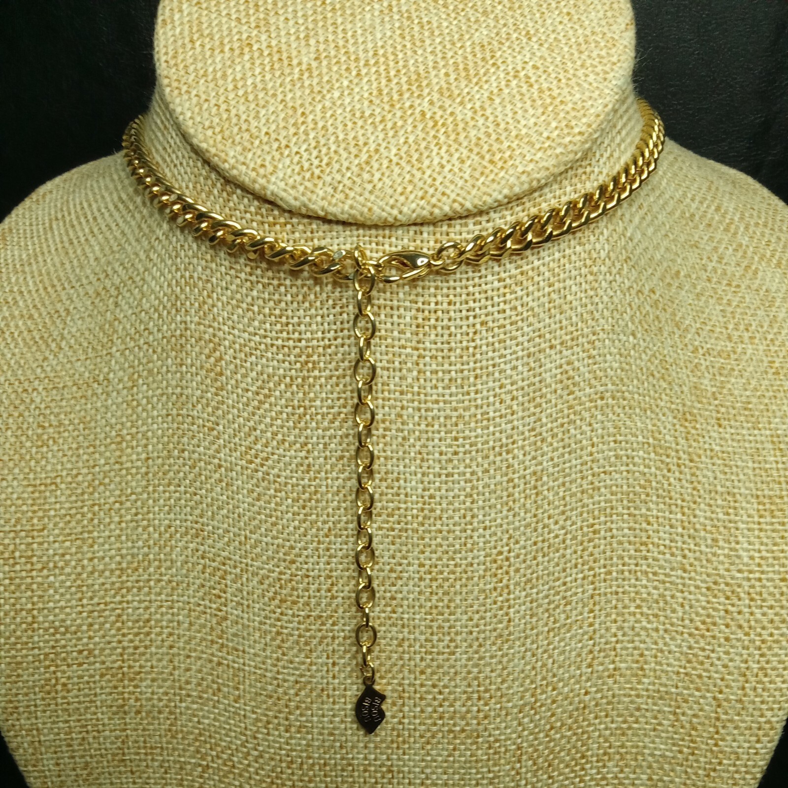 BISOU BISOU Bib Mash Necklace Whit Dangle Beads Silver Tone. 5869