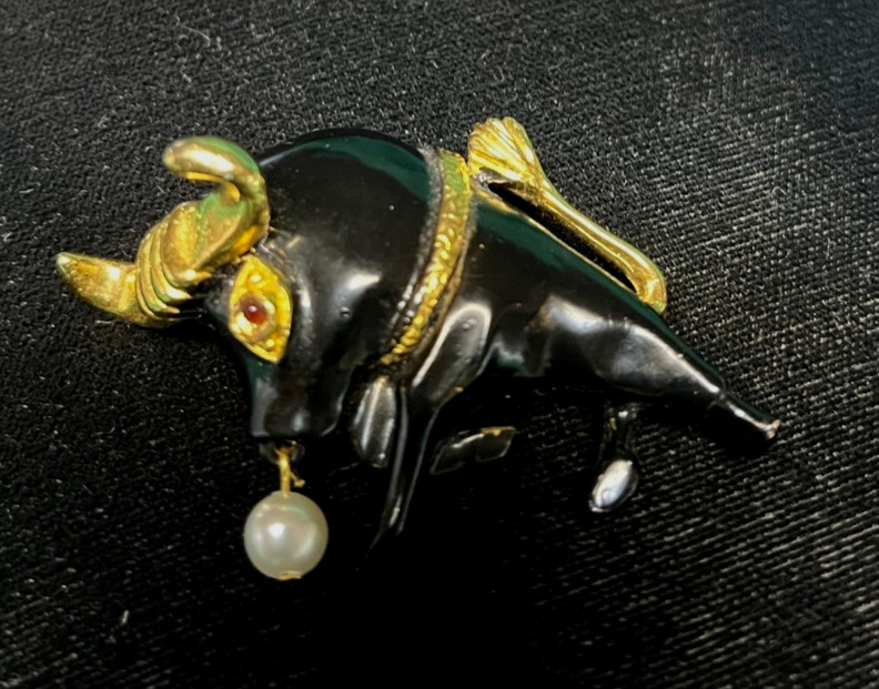 Unique Metal Animal Pins, Lot of 7, Elephants (3), Leopard, Bull, Donkey, Dog