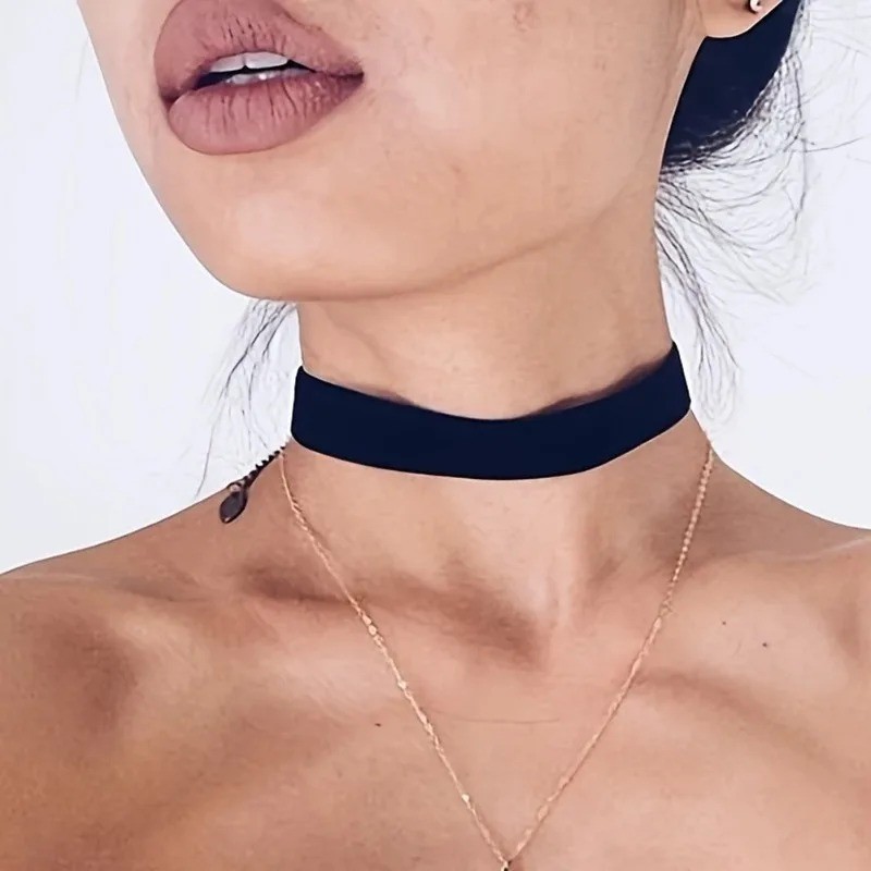 Gothic Black Velvet Choker Necklace Adjustable Women’s Fashion Jewelry Gift