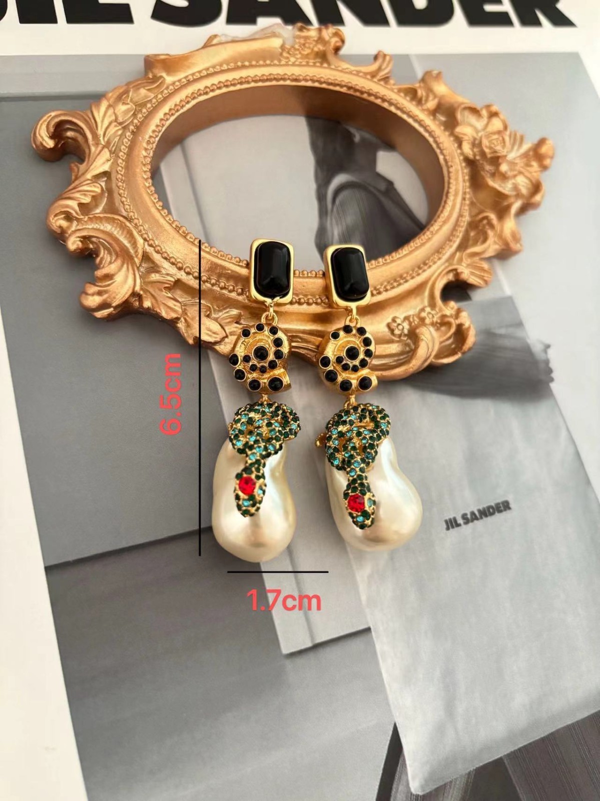 AUTHENTIC Super High Quality Schiaparelli Diamond Snake Pearl Gold Earrings