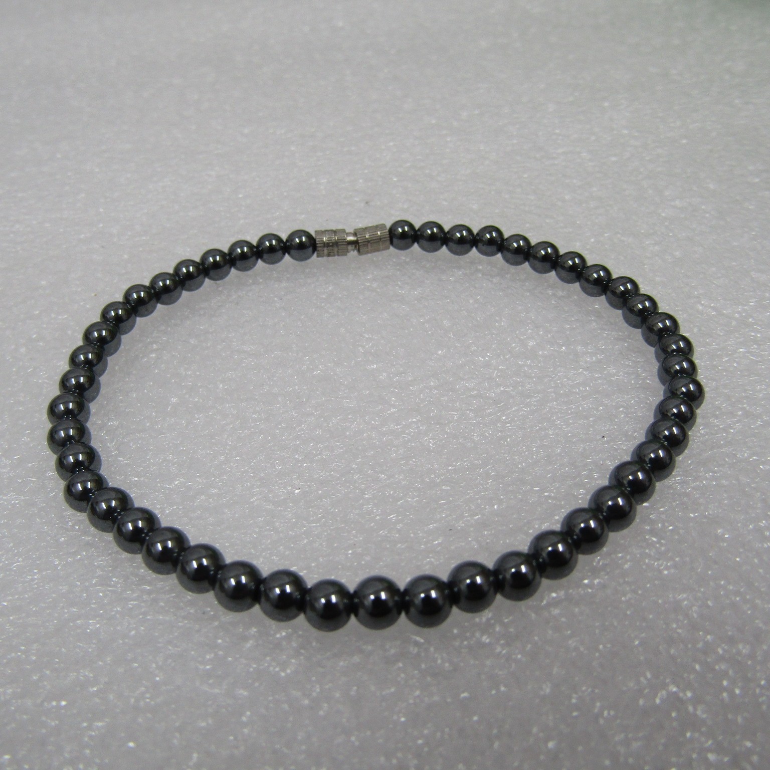 Women’s Jewelry Black Bracelet Hematite Beads None Magnetic