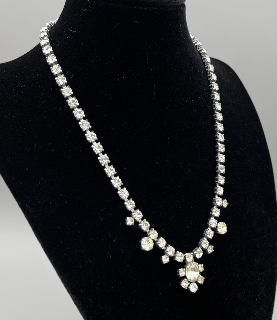 Vintage Rhinestone Statement Necklace Silver Tone 40cm 1950s Glamour Classic