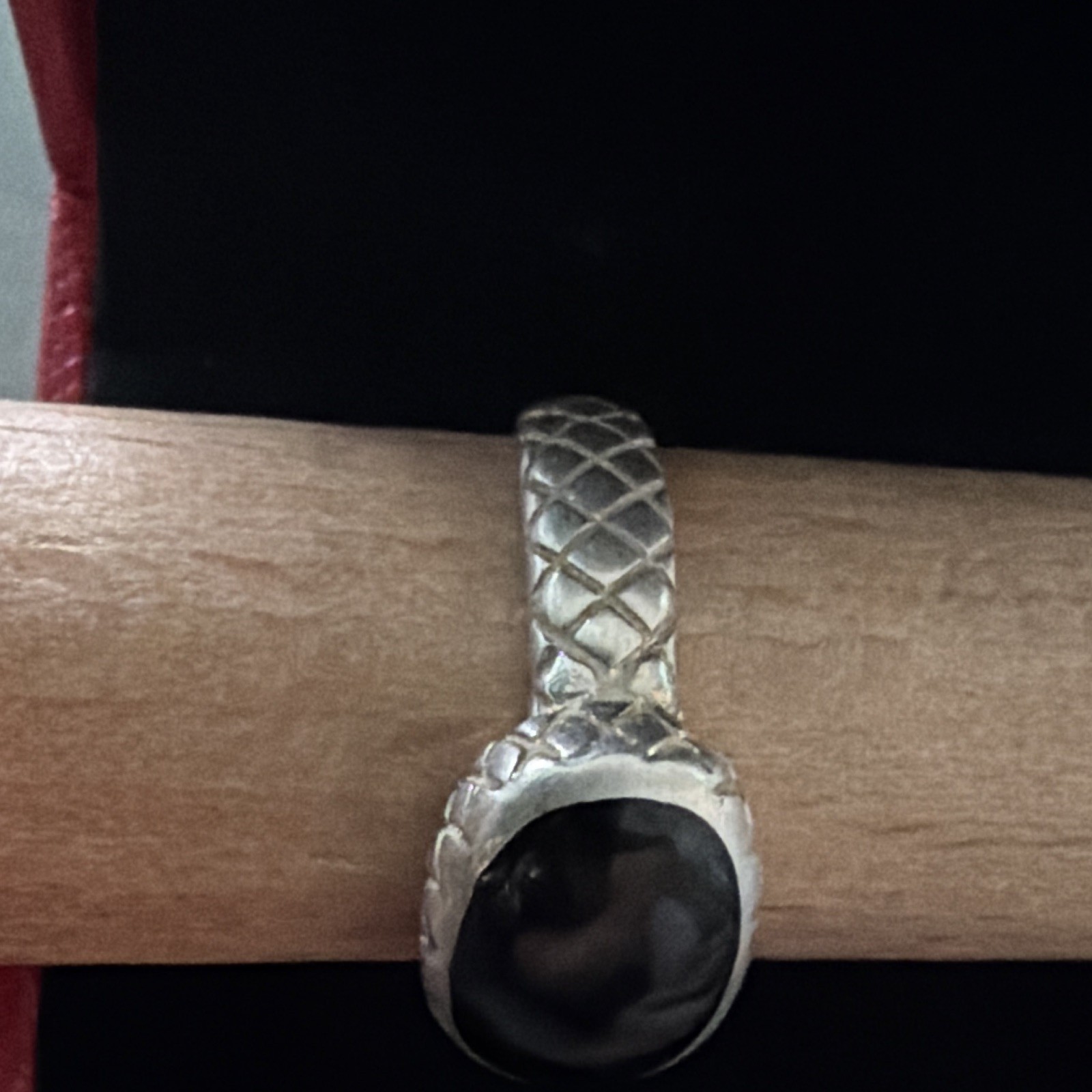 Oval Black Onyx Bezel Set Silver Signet Band Ring Signed Pre-Owned Size 7.75