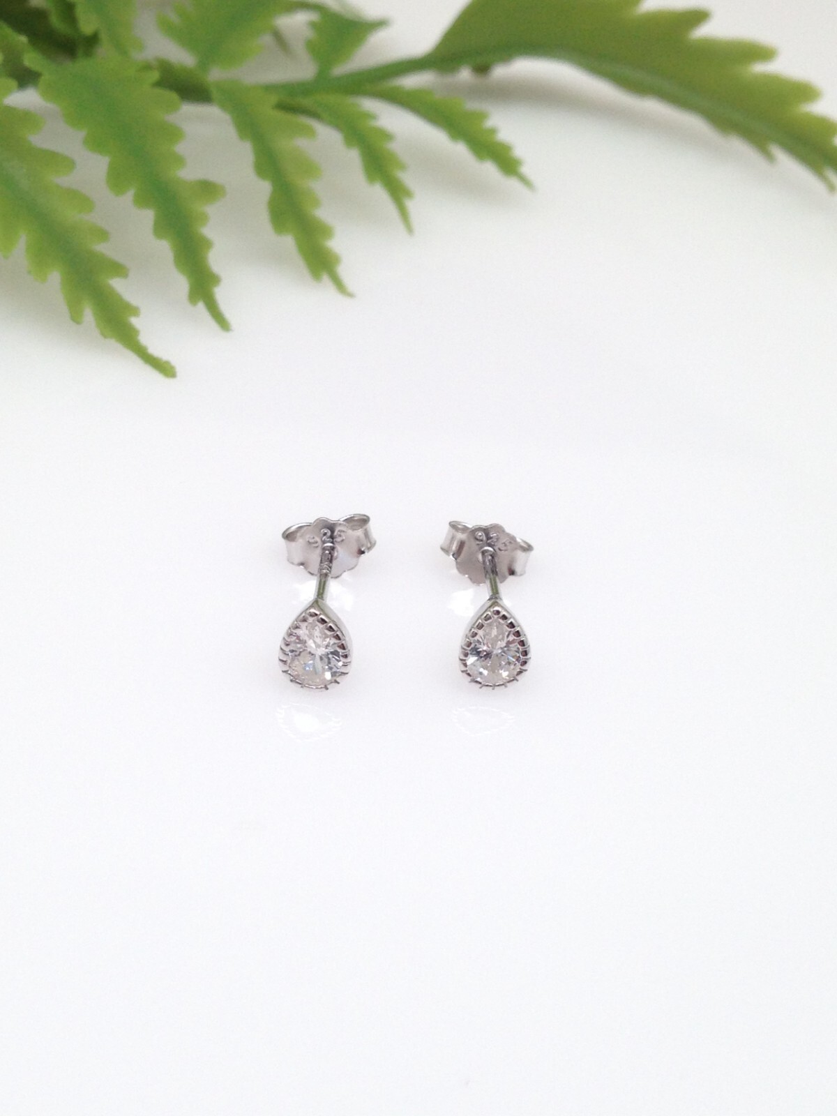 925 Sterling Silver CZ Teardrop Stud Earrings Women Girls Dainty Studs 4.5mm