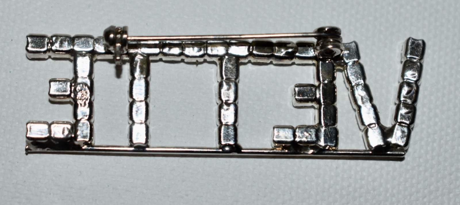 Sparkly Rhinestone VETTE Pin Brooch Silvertone 2.25″L CORVETTE + Letter Sliders