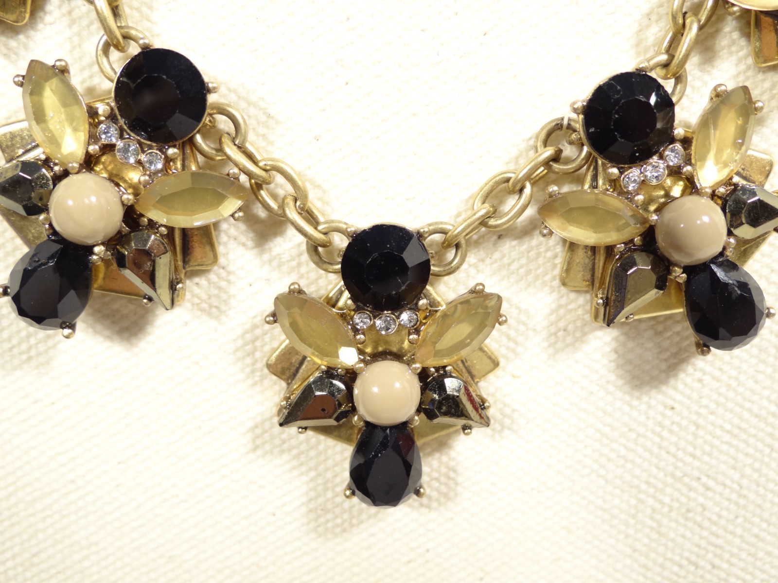 J Crew Black Yellow Floral Pendant Necklace 18″-20.5″ Gold Tone