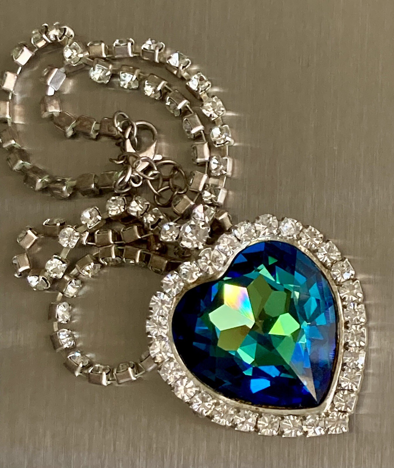 Blue Crystal Large Heart Silver Tone Pendant 16” Ladies Necklace 30g Titanic