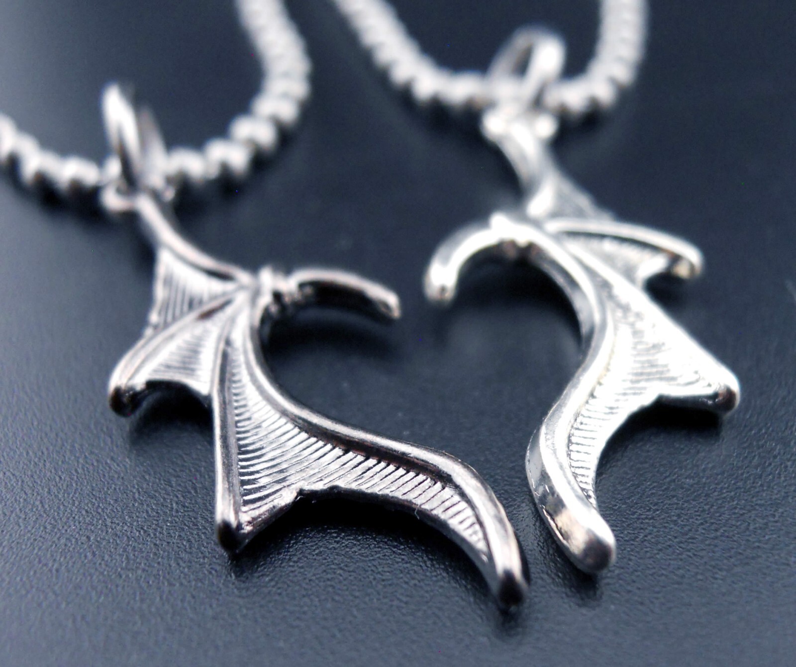 Couple Necklaces Stainless Chains New Goth Pendants Gothic Bat Wings Heart