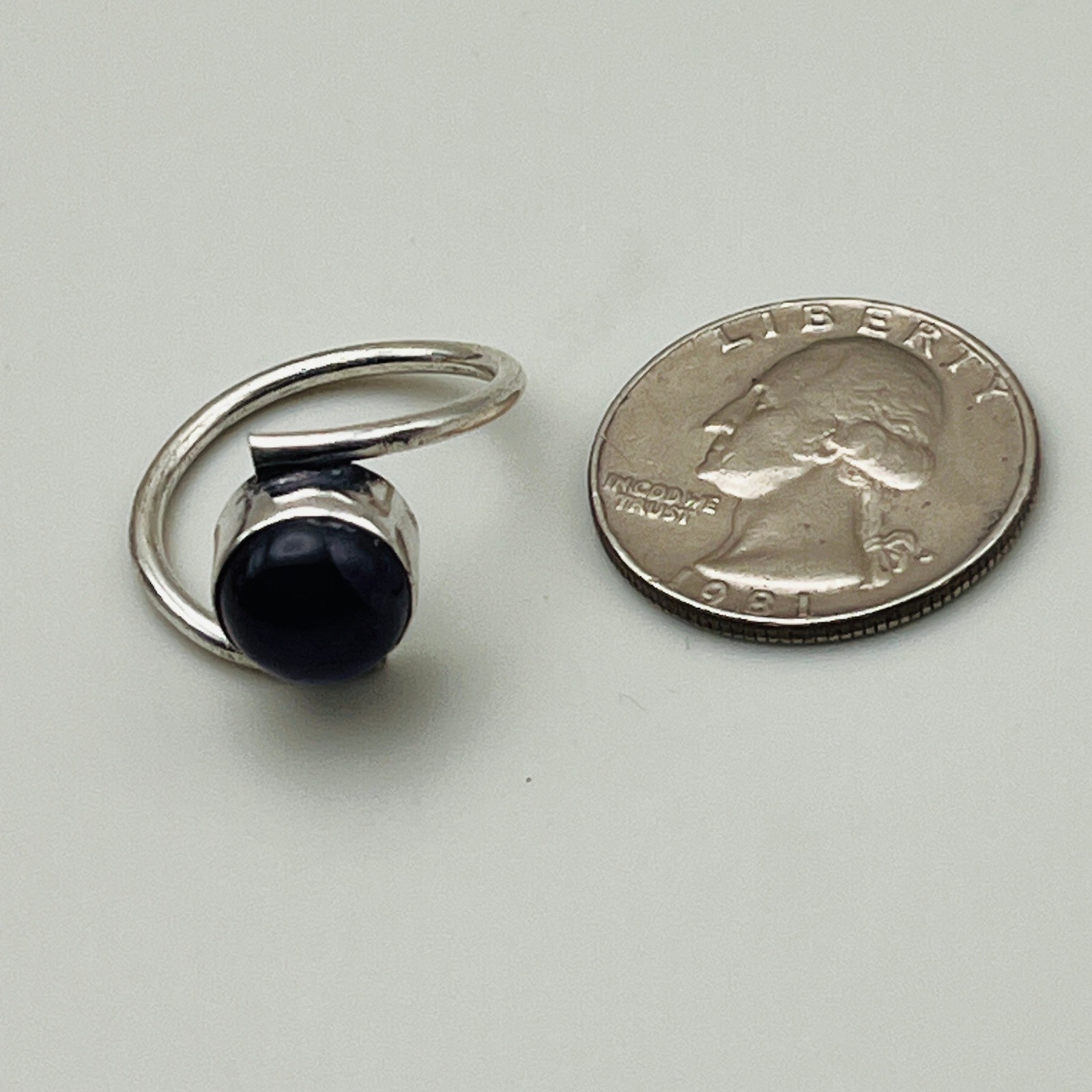 Silver Tone Ring Wrap Style Size 9 Round Purple Cabochon Statement Fashion