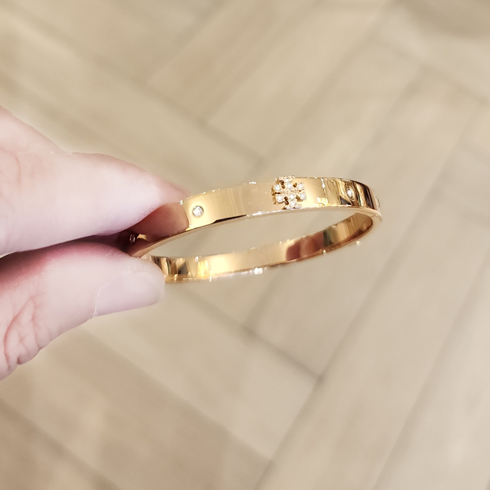Authentic Tory Burch 18K Gold Plated Pave Logo Hinge Bangle Cuff Bracelet 164157