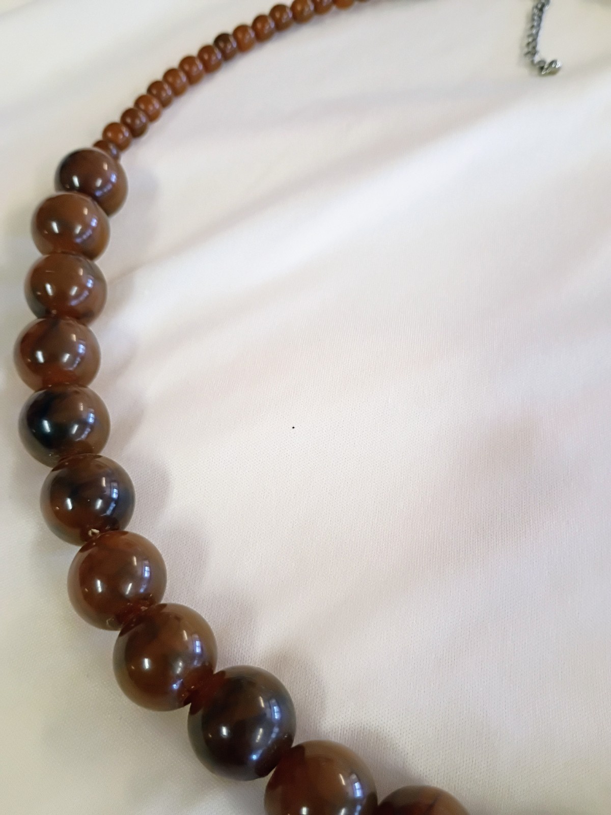 “Mississippi mud” Brown Round Beaded Necklace Ball/Bead