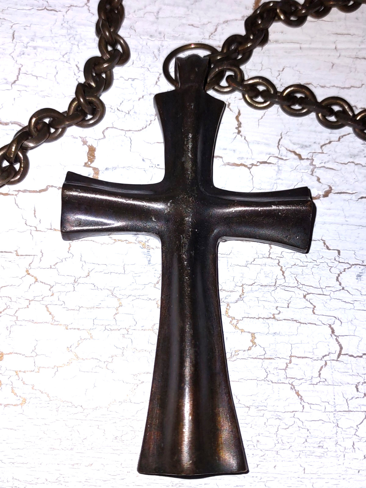 RARE Donna Karan & Co Vintage Signed Bronze Color LG Cross Long Open Link Chain