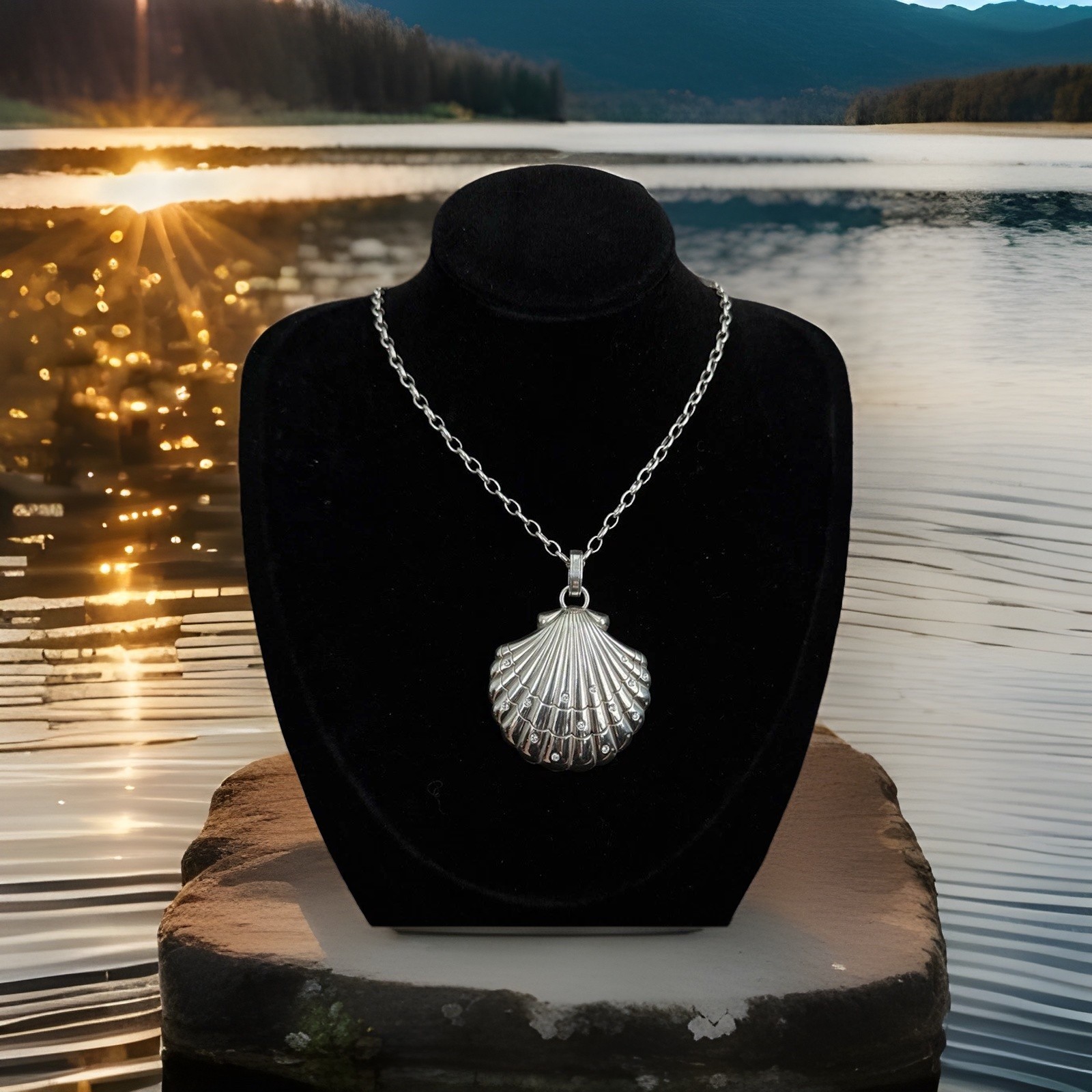 Brighton Necklace Sea Shore Scallop Shell Convertible Pendant NWT