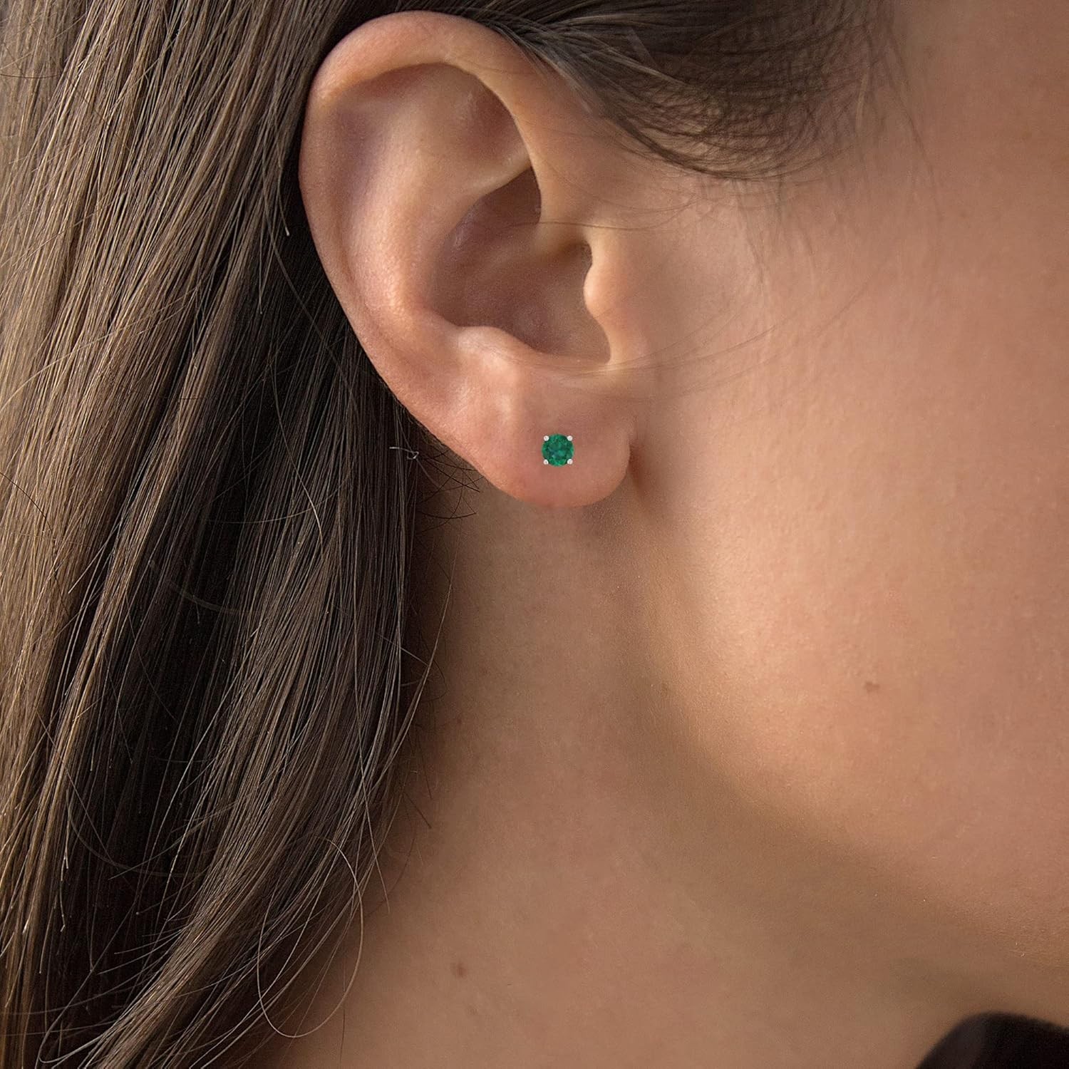 Elegant 5mm Emerald Solitaire Stud Earrings 925 Sterling Silver Hypoallergenic
