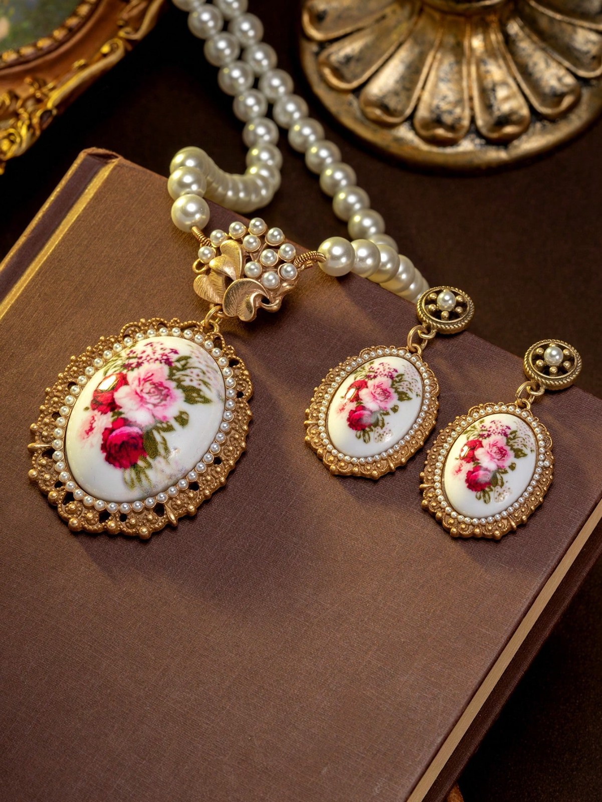 Vintage Floral Cameo Necklace Earrings Set Gold Pearl Rose Pendant Jewelry Gift