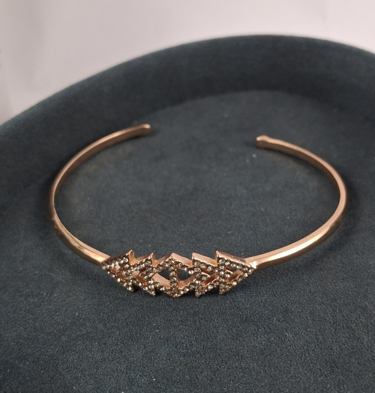 Stella & Dot Rose Gold Tone Crystal Chevron Cuff Bracelet Pave Designer Womens