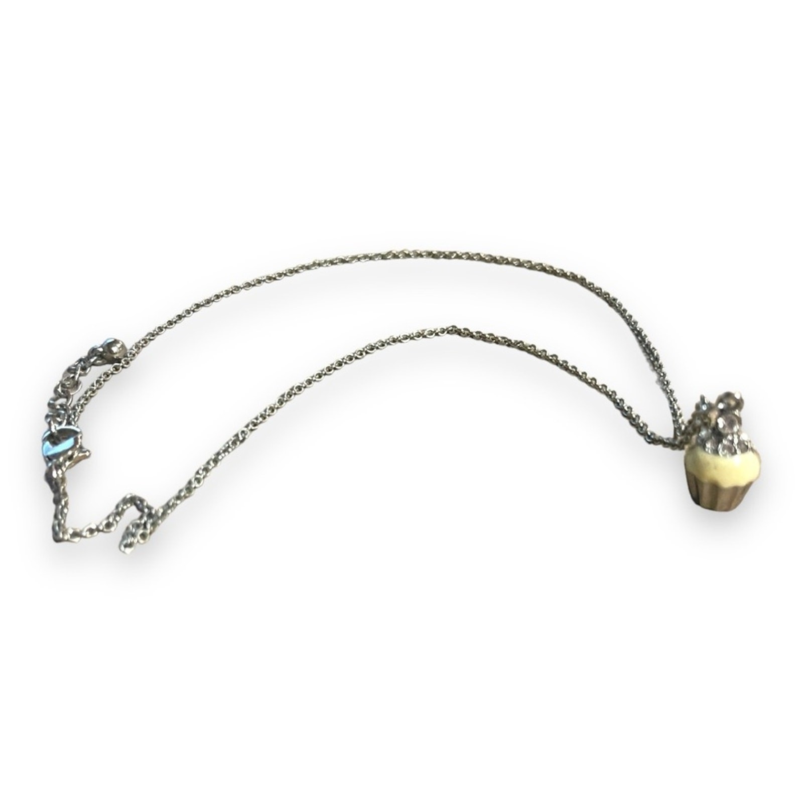 Cupcake Necklace Pendant Rhinestone Charm Silver Tone Cream Enamel‎ 16-17″ Chain