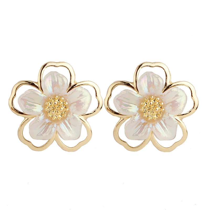 2026 Summer Fairy Non-pierced Ear Clip Double-layer Hollow Shell Flower Clip on