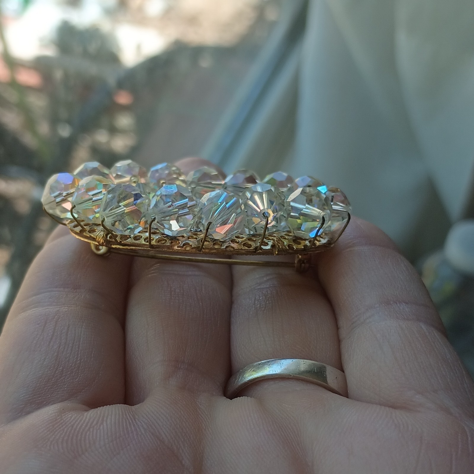 Gold Tone Oval Brooch Pin Clear Crystal Cluster Round Rhinestones