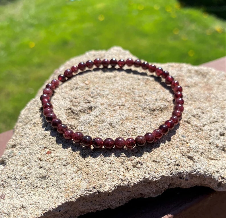 Handmade Natural Garnet Elastic Stretch Bracelet – 5mm Crystal Gemstone Bead