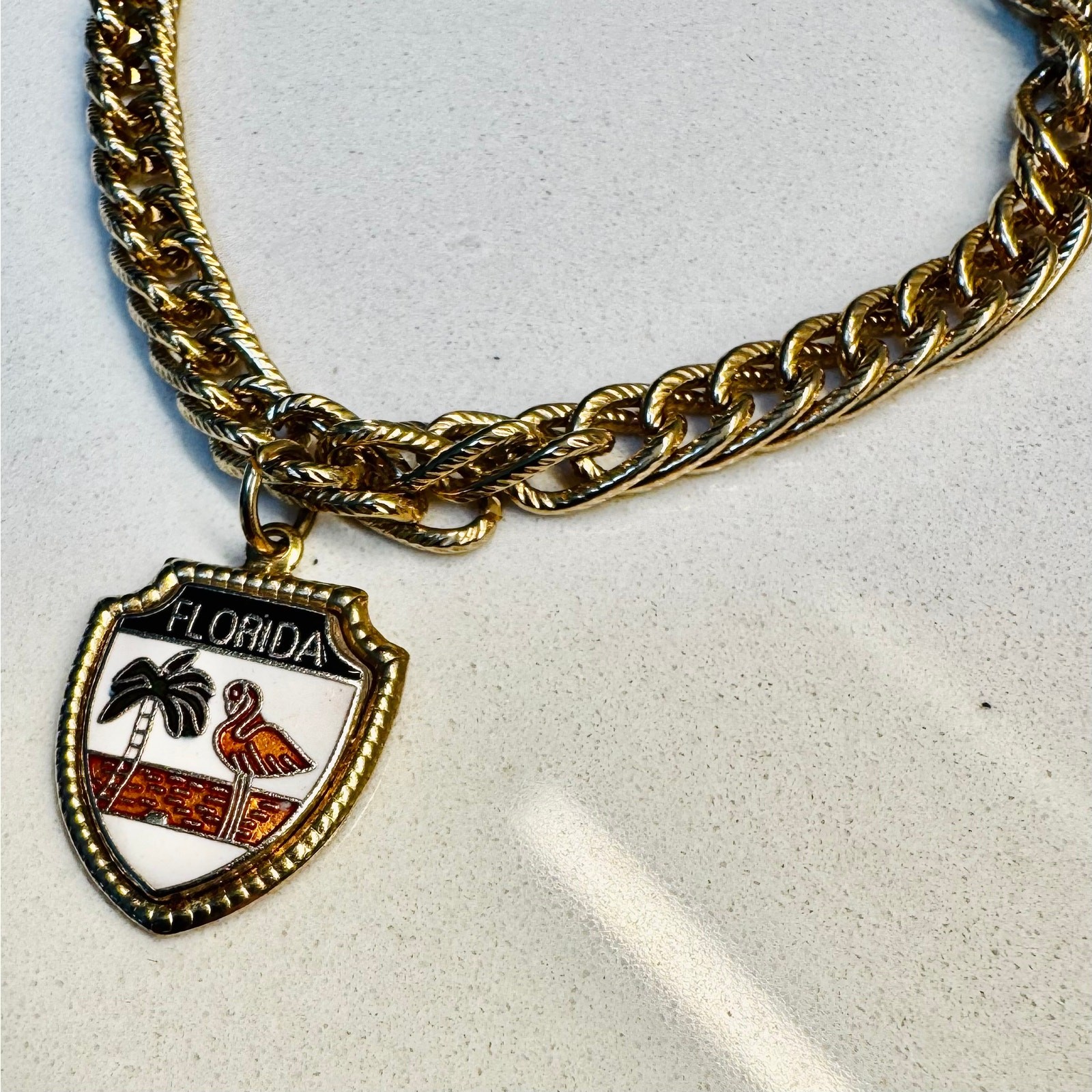 Florida Souvenir Charm Bracelet Gold Tone Palm Tree Pelican Travel Bracelet 7.5″