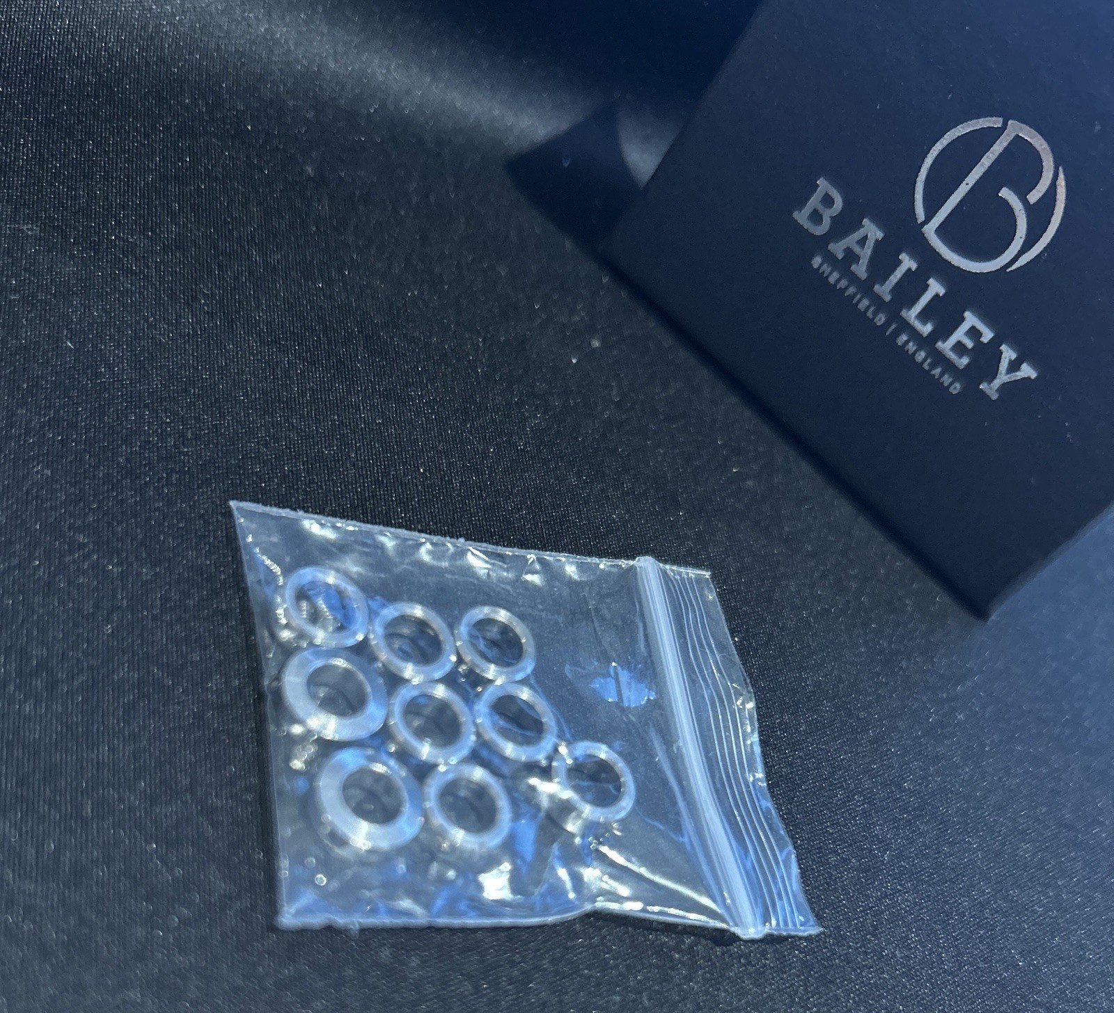 BAILEY OF SHEFFIELD-Stainless Steel CABLE Bracelet & Pendant Converter Necklace