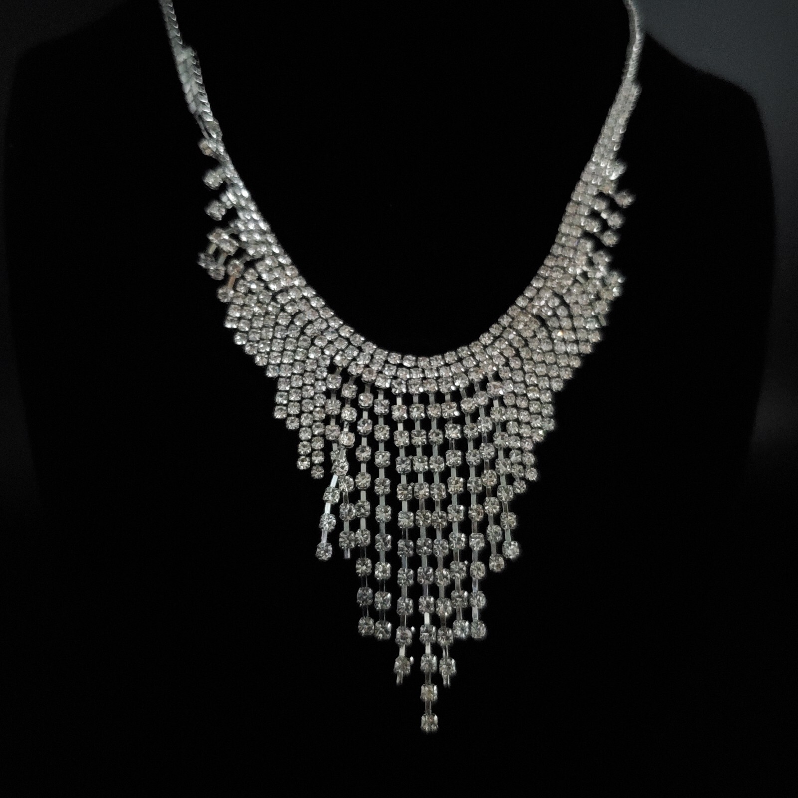 Women Rhinestone Tassel Necklace Jewelry Accessory Choker 96-3